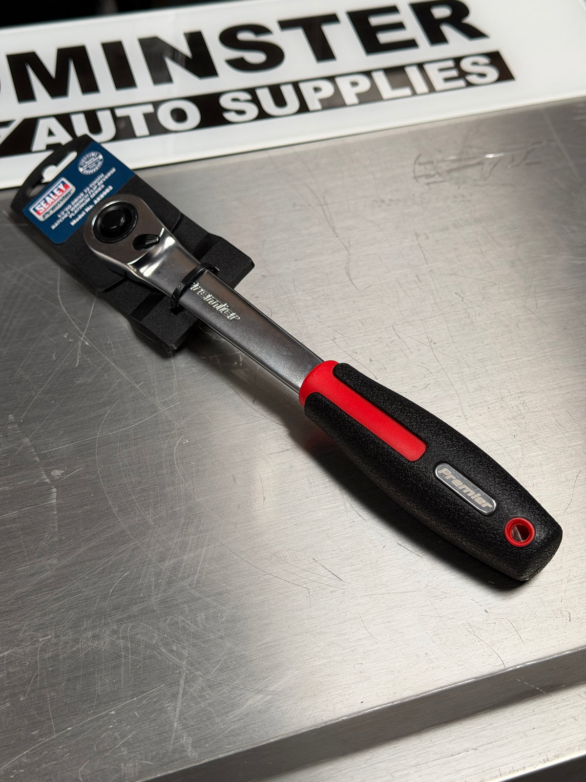Premier Platinum Ratchet Wrench with Flip Reverse 1/2"Sq Drive [AK8982]