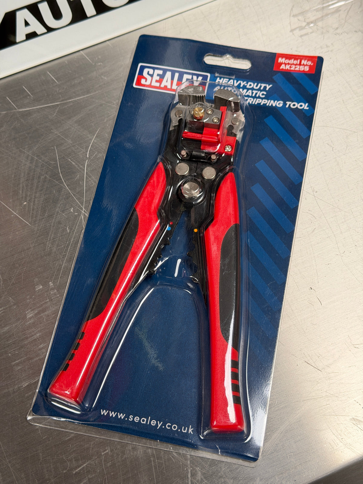 Heavy-Duty Automatic Wire Stripping Tool [AK2255]