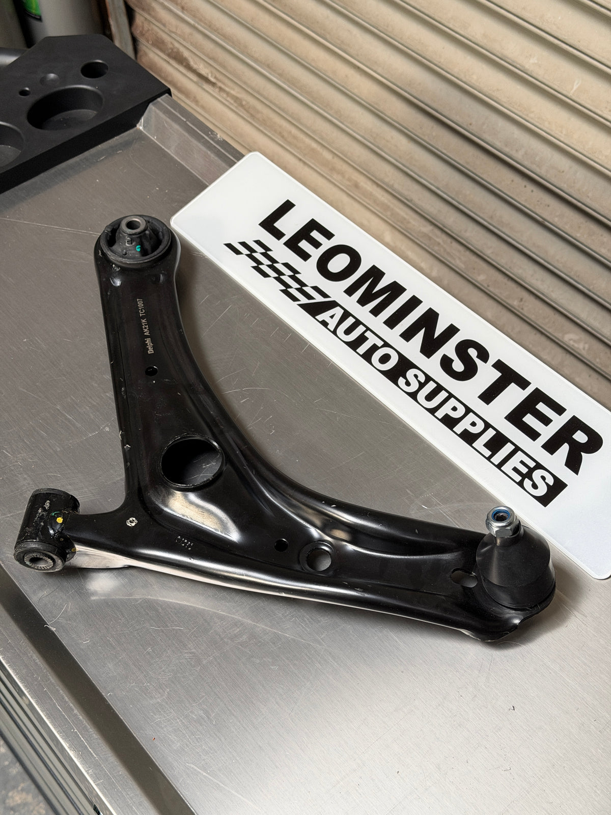 Class 1 "Yaris" Front Bottom Arms